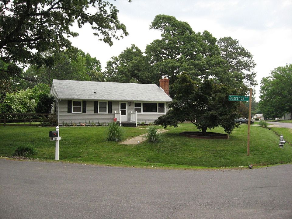 Corner lot