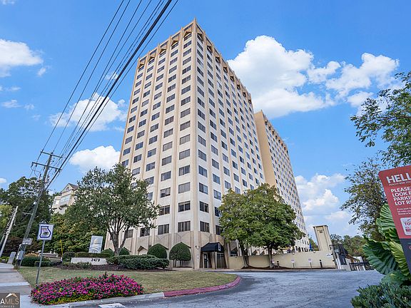 2nd image of 2479 Peachtree Rd NE APT 708
