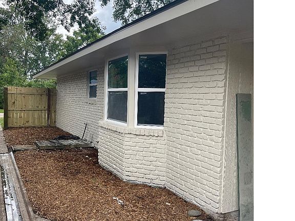 3rd image of 9276 Bramble Dr