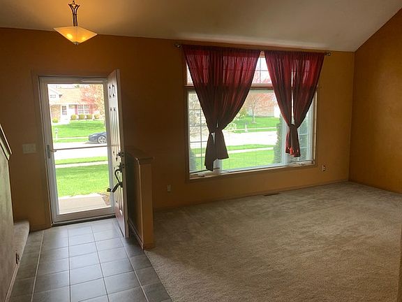 2nd image of 5565 Sedgeway Dr