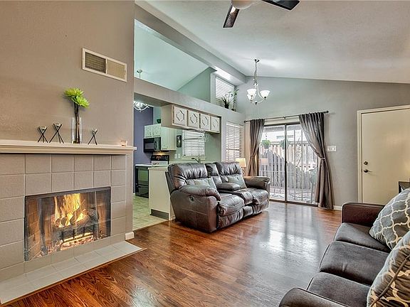 4th image of 2909 Courtland Dr