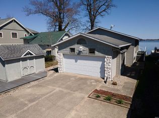 11068 N Ideal Beach Dr, Syracuse, IN