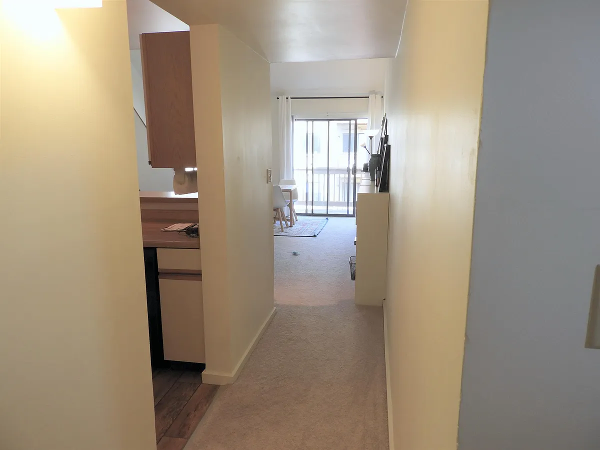 Building Photo - 1002 Linden Ave #304-1