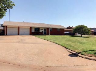 2906 Valley View Rd, Enid, OK 73701