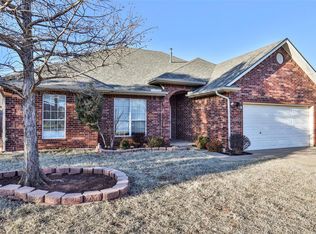 11005 NW 107th Cir, Yukon, OK 73099
