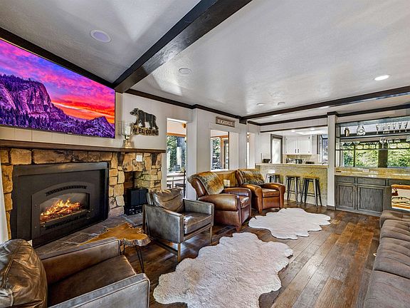 5th image of 227 Olympic Valley Rd #24