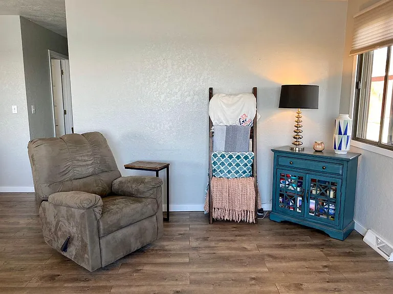 5731 S Shore Dr — Photo 11