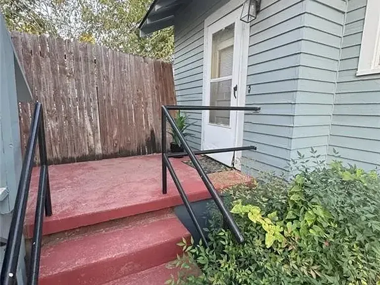 820 Classen Blvd — Photo 17