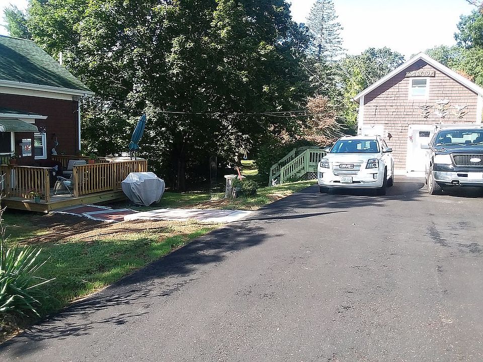 2nd image of 204 West St