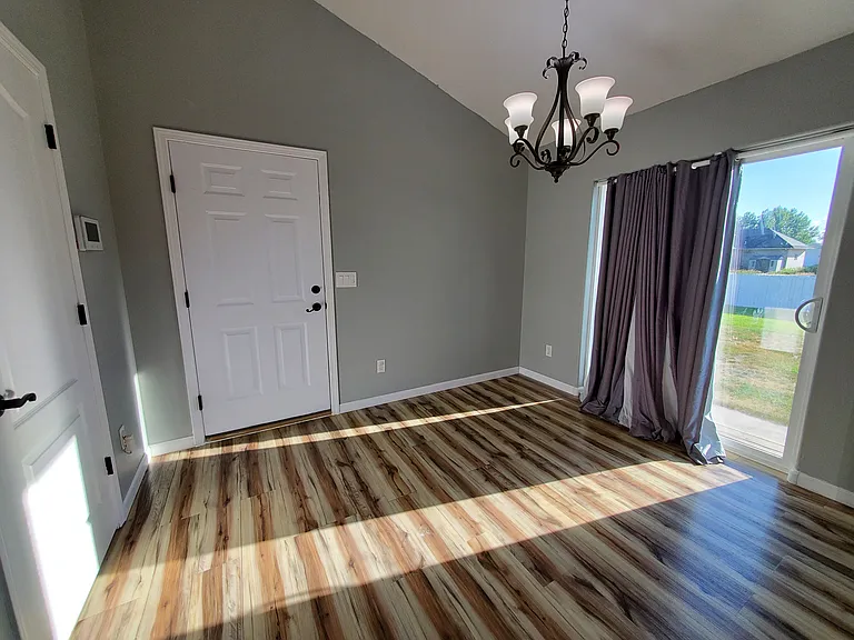 648 S Holladay Dr — Photo 8