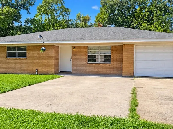 3965 13th St, Port Arthur, TX 77642