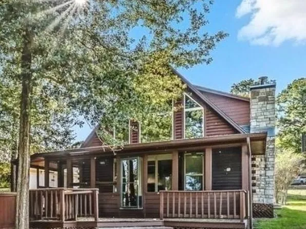 52 Hunters Creek Dr, Huntsville, TX 77340