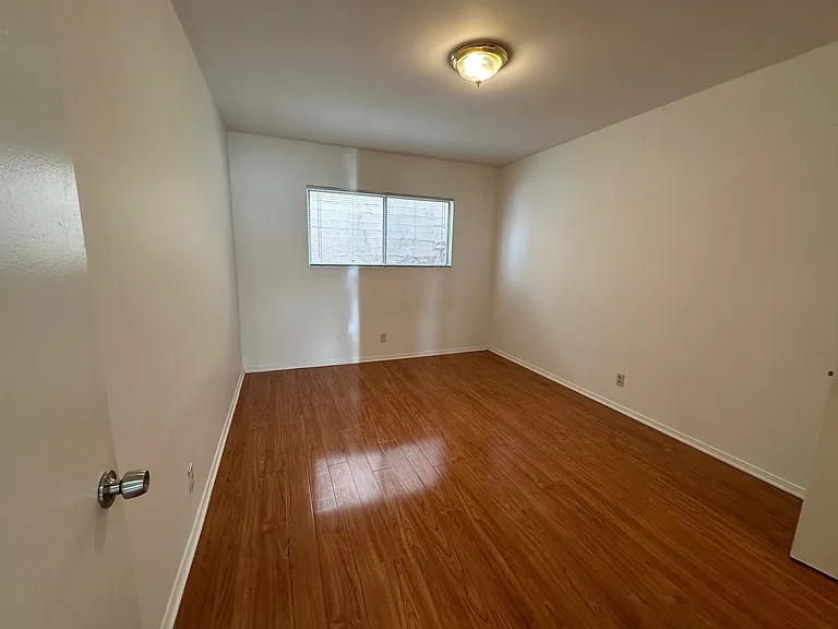 840 Haverford Ave #1 — Photo 17