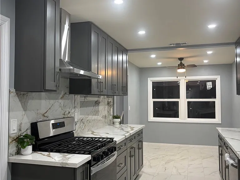 16014 Horace St #16014 — Photo 14