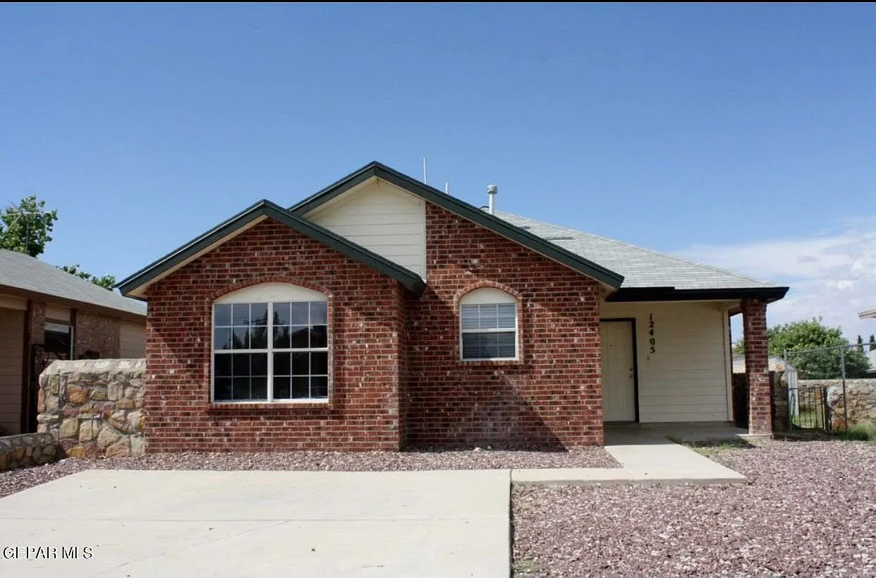 3 bed, 2.0 bath, 1295 sqft, $1,500 — Photo 1