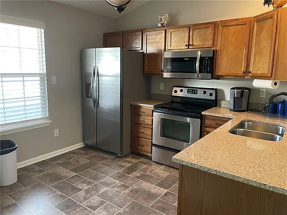 5th image of 5946 Blue Heron Way
