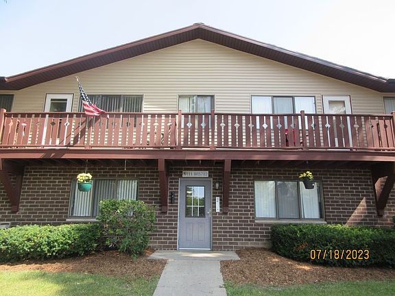 4th image of N111W15780 Vienna Ct #24