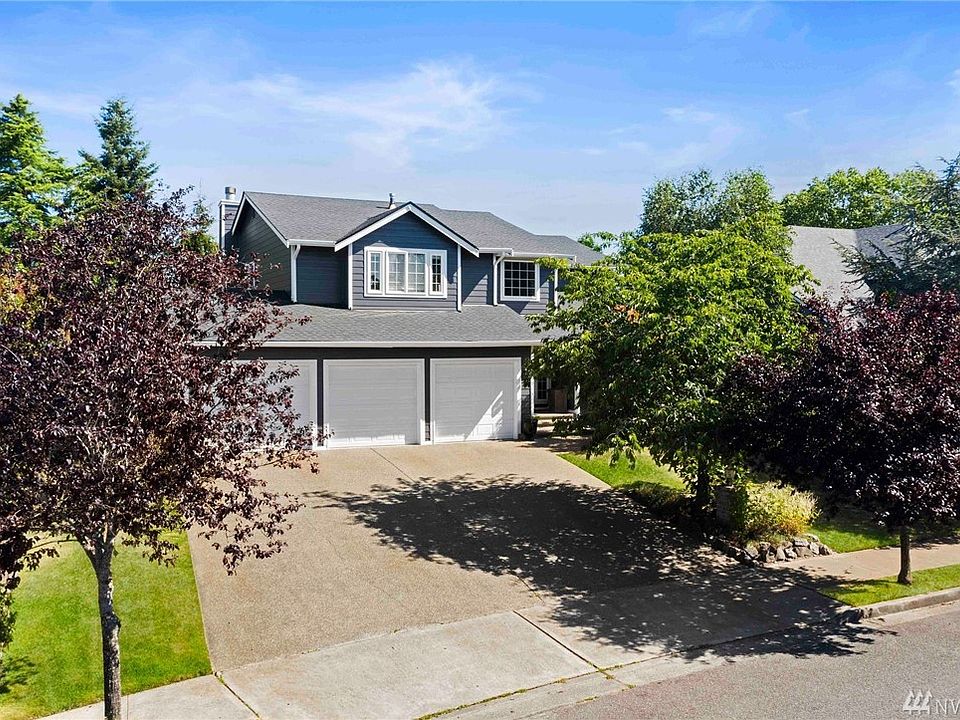 Spacious Stonegate Home