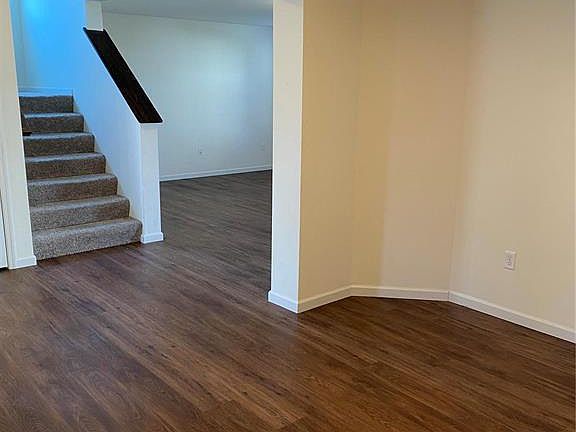 4th image of 518 Golden Leaf Cir