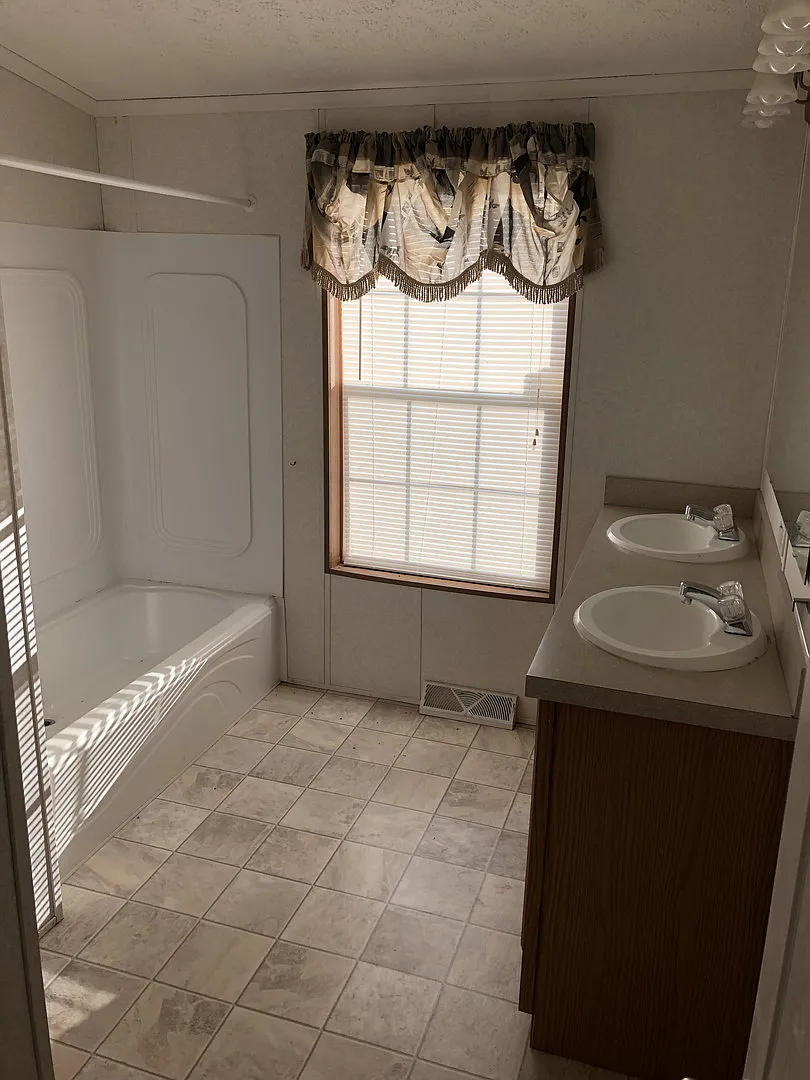 Trailer for Rent in Belfield — Photo 4