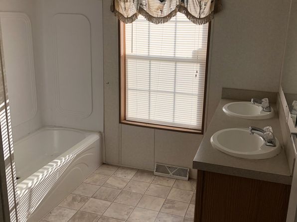 211 Main St S, Belfield, ND 58622