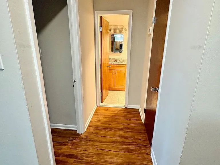 1 Stoneybrook Ln — Photo 11