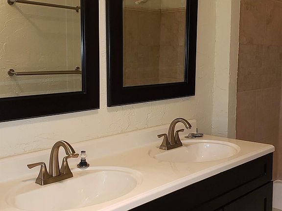 2nd image of 5111 Picadilly Circus Ct #1