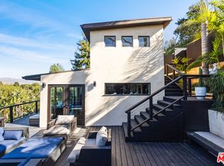 7483 Palo Vista Dr, Los Angeles, CA 90046