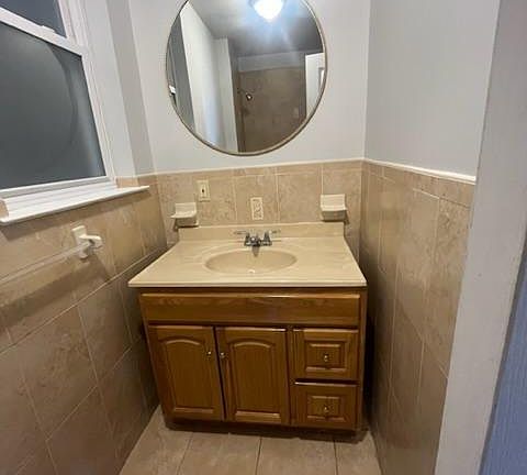 5th image of 116 Washington Ave #1