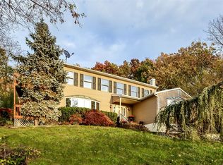 16 Bay Hill Rd, Leonardo, NJ 07737