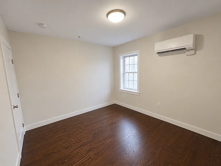 65 Central St #2 — Photo 6
