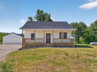 2216 N 15th Ave, Litchfield, IL 62056