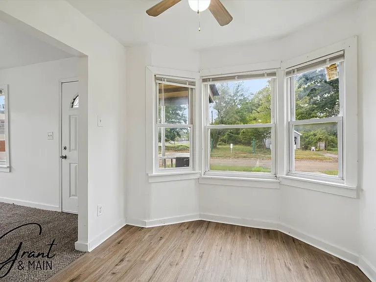 13926 Rockdale St — Photo 7