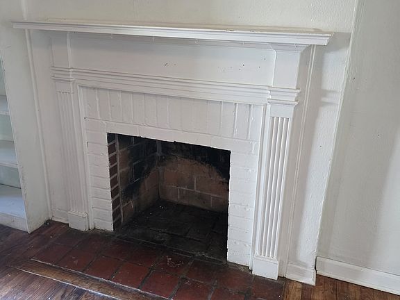 3rd image of 419 Chamlee Dr