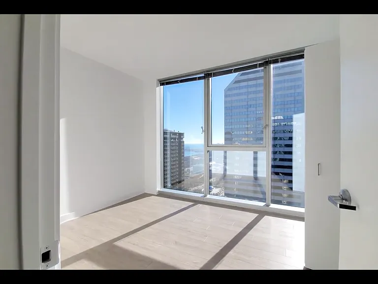 100 N Garland Ct #2810 — Photo 7
