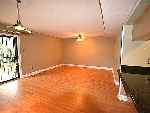4th image of 2717 Mount Laurel Dr