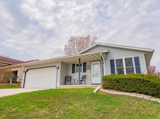 4402 Prairieview Dr, Madison, WI 53704