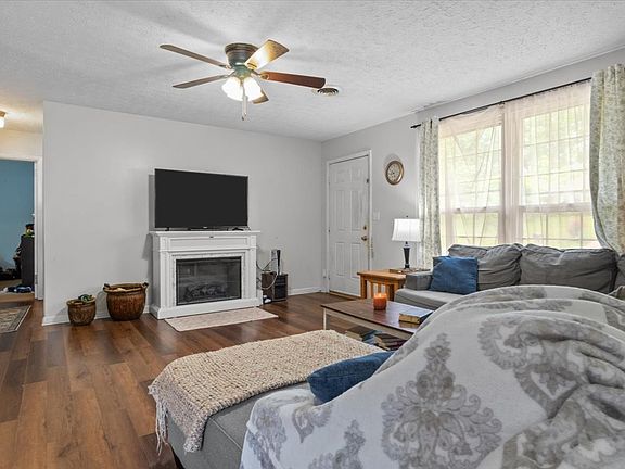 5th image of 321 Kevin Dr