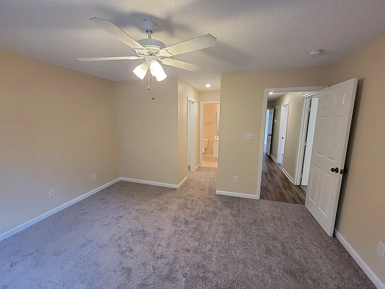 1802 Barberry Dr — Photo 8