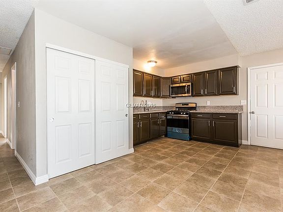 4th image of 1001 Blankenship Ave