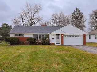 583 Meadowlane Dr, Richmond Heights, OH