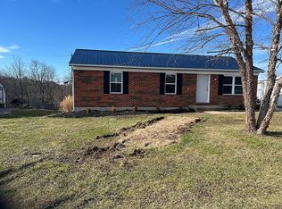 121 N Ronda Ave, Falmouth, KY 41040