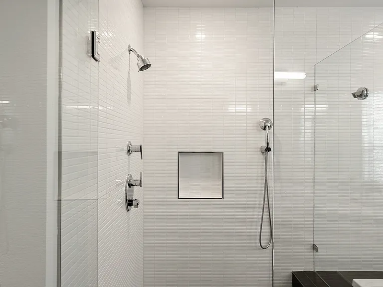 2105 Goodrich Ave — Photo 22