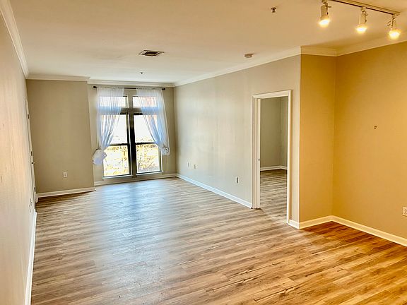 3rd image of 903 Providence Pl APT 377