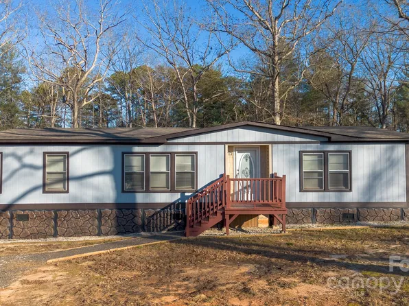 50 N Duncan Hill Ln, Taylorsville, NC 28681