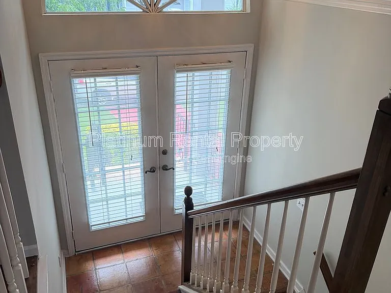 2196 Goodwood Blvd SE — Photo 4