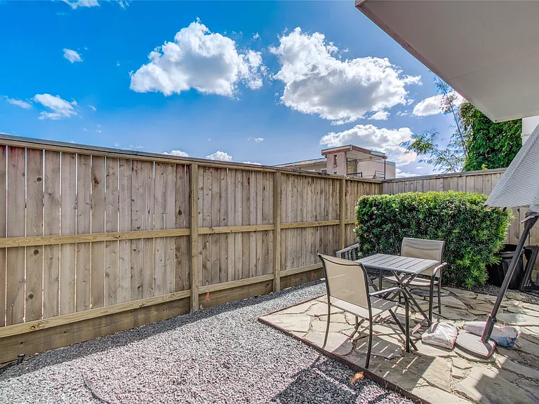 3104 Mitchell Landing Ct — Photo 40
