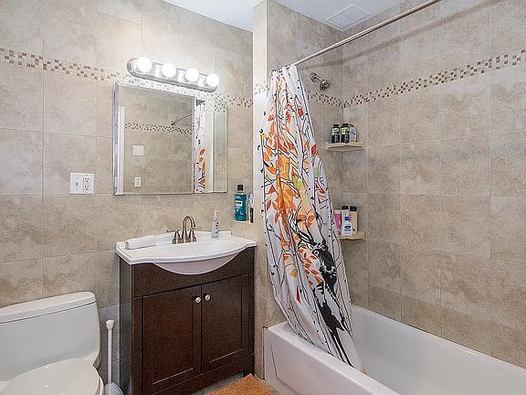 5th image of 3214 30th Ave APT 4A