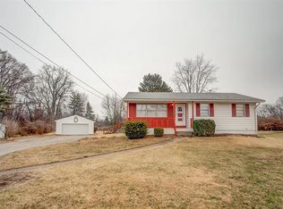 36 Oak Dr, Caseyville, IL 62232