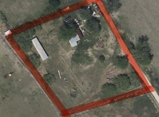 405 Gaitan Ln, Kingsbury, TX 78638